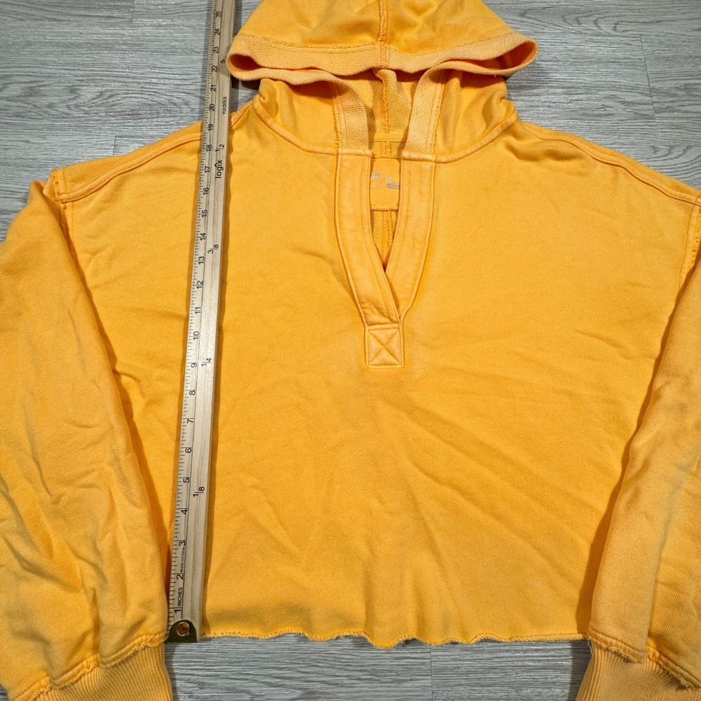 Aerie Womens Hoodie Sweatshirt Yellow Orange Size L Cropped V-Neck Raw Hem - Picture 4 of 7